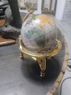 8" Tall Table Top Gold Stand White Pearl Gem Gemstone World Globe Map