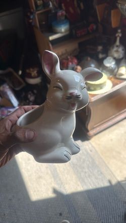 Ceramic bunny plant vase