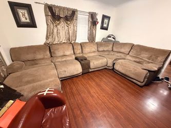Large Sectional Reclining Sofa with Chaise