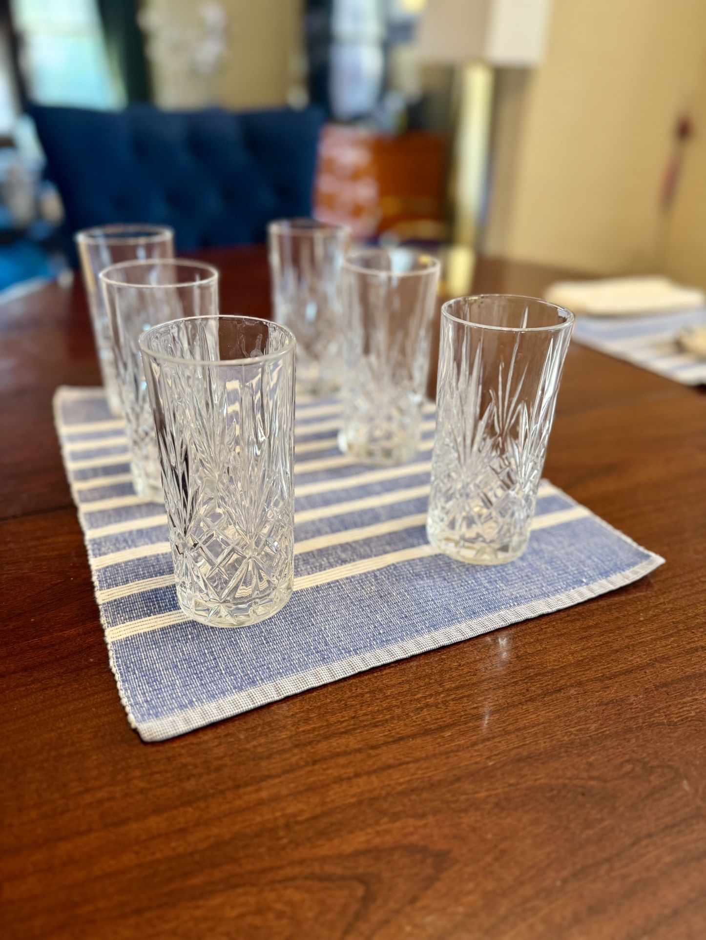 Italian Crystal Drinking Glasses – Set of 6 (One Slightly Chipped)