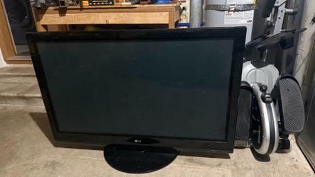 LG tv  48inc.