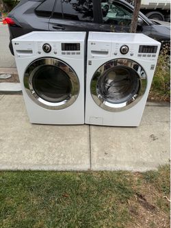 LG washer/dryer (Electric Dryer + Stackable) 30 day warranty