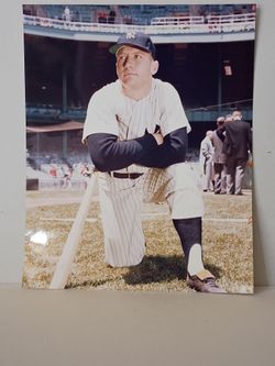 Mickey Mantle 8 × 10 Picture