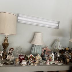 Various Vintage Collectables 