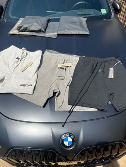 ESSENTIALS SHORTS
