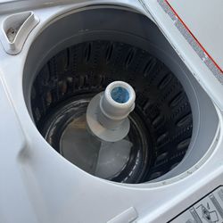 GE Washer And Gas Dryer Set 