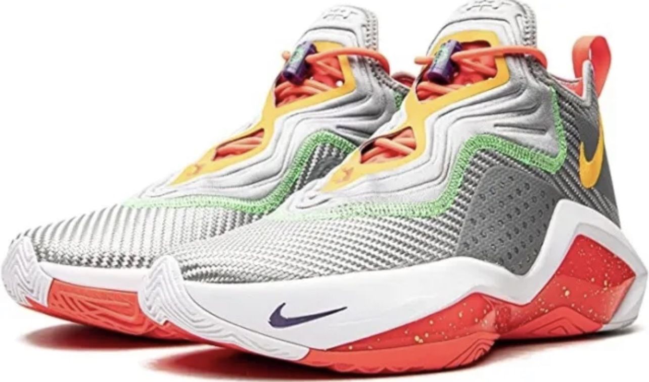 NIKE MENS LEBRON SOLDIER XIV BASKETBALL SHOES SIZE 13.5 #CK6024 001 BOX NO LID