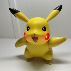 Pikachu  Action Figure Pokemon Nintendo 2007 With sound