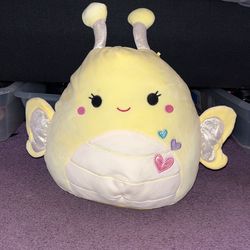 Nixie Squishmallow