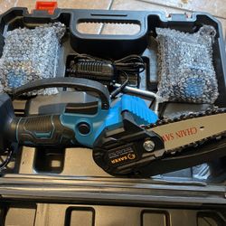Saker Mini Electric Chainsaw New $70