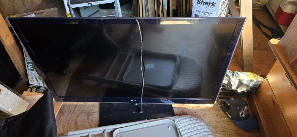 55" LG Smart TV