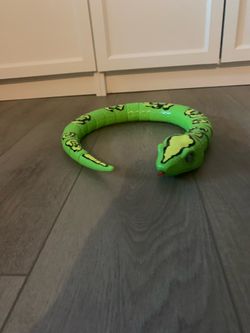Robo-Snake toy