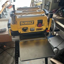 Dewalt DW735 Planer