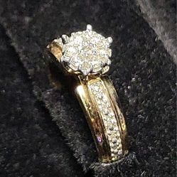 10k Women's Diamond Ring 