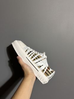 Burberry SIZE 11/W BOX🔥