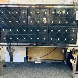 AICO By Michael Amini HOLLYWOOD SWANK Media Console With Firebox Insert-Black Iguana - NY