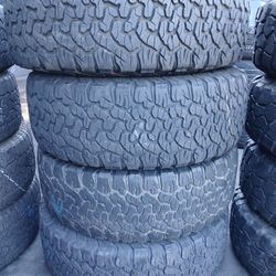 285 70 R17 LT  BFGOODRICH USADAS 