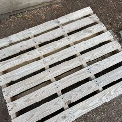 2 Free Wood Pallets
