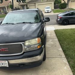 2003 gmc Yukon SLE