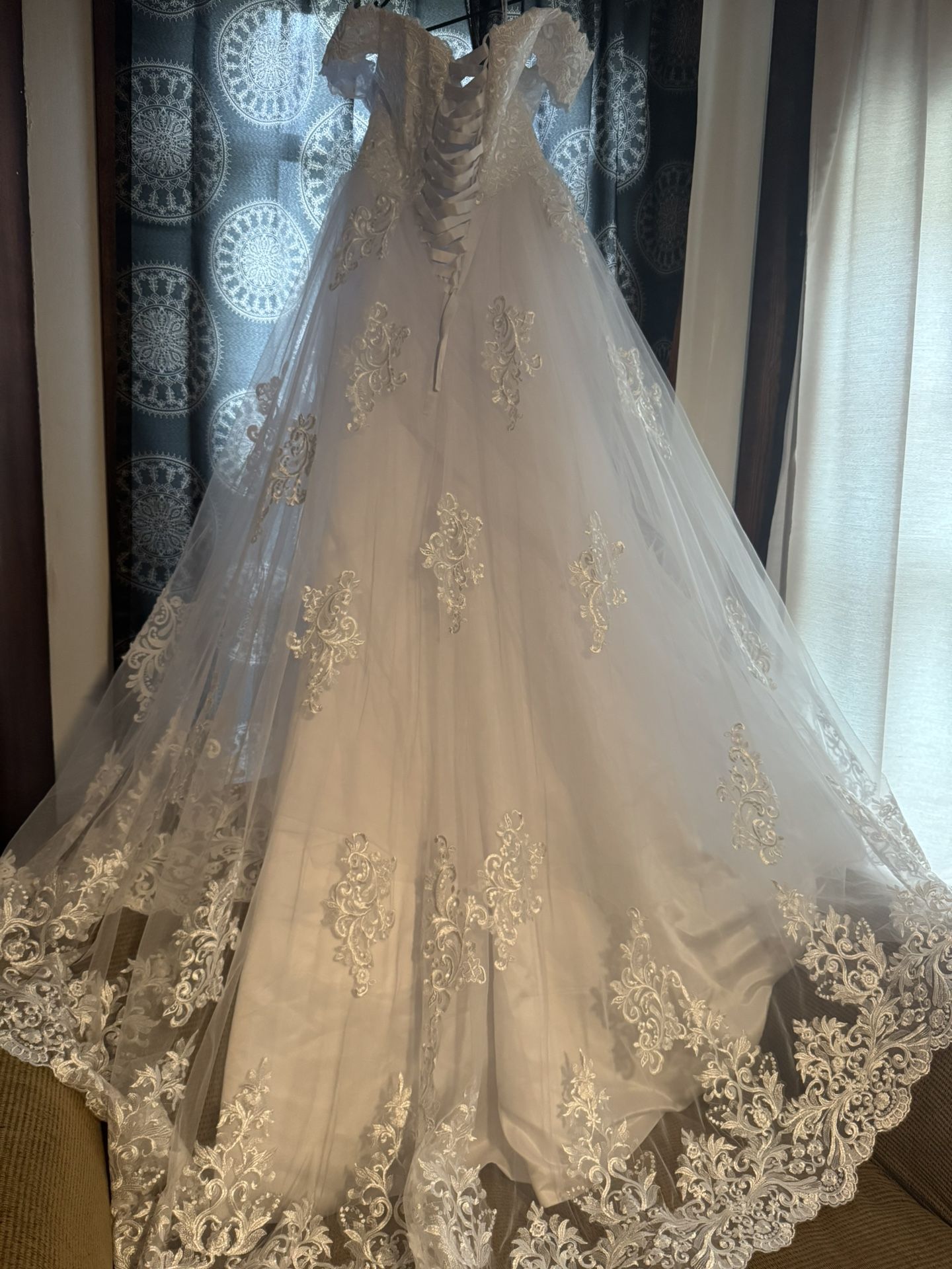 Bridal Vintage Princess Ball Gown Size 12- May Run As A Size 10