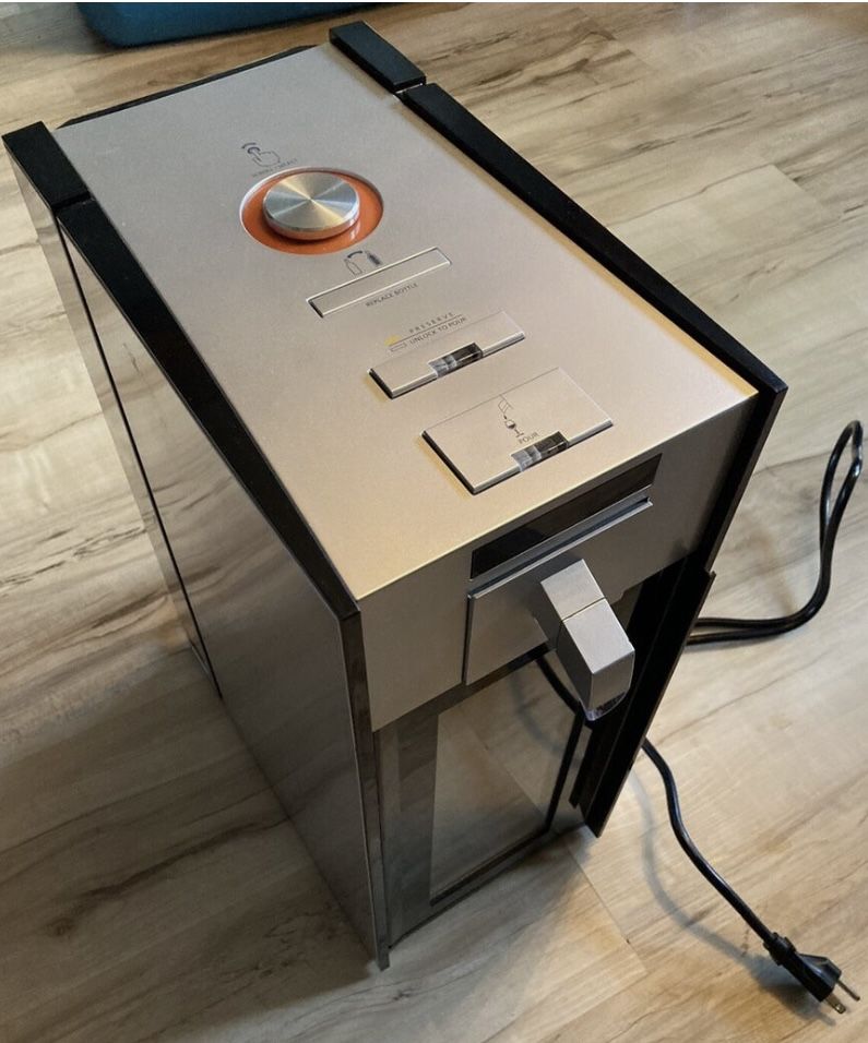 Skybar Wine Preservation System Bottle Cooler