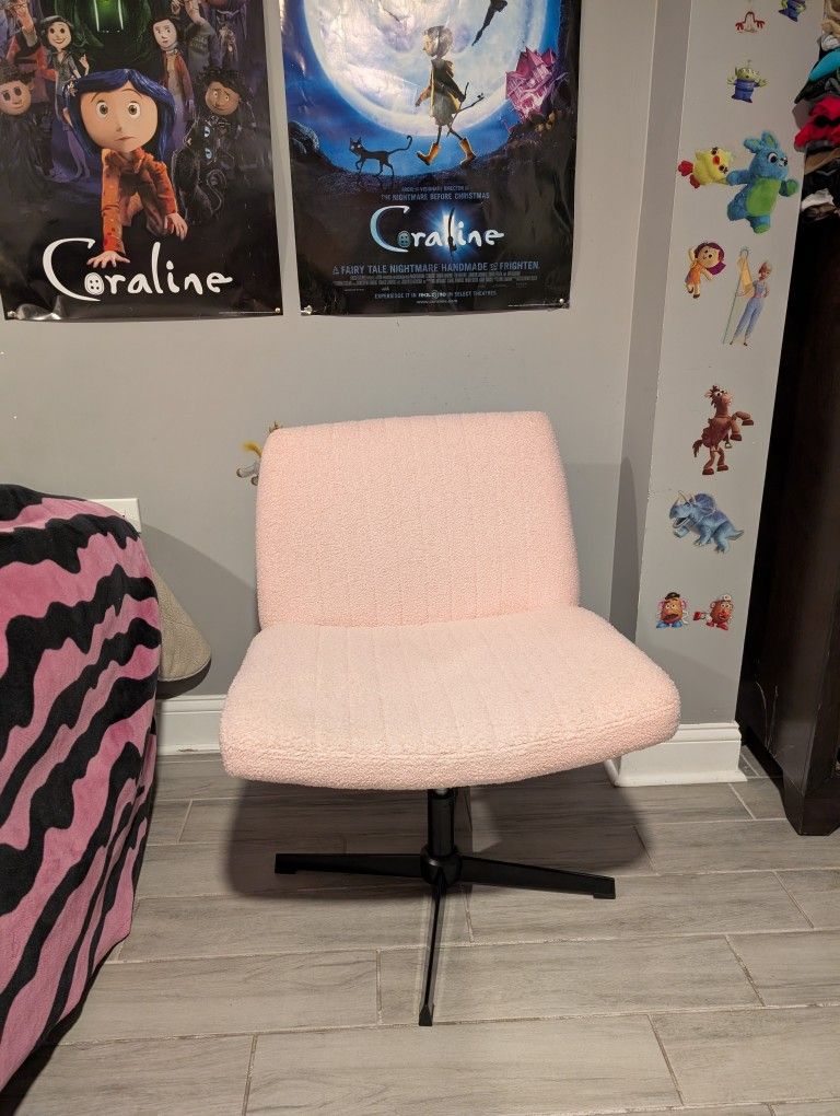 Pink Vanity or Desk Chair