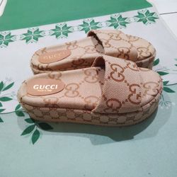 Gucci Slides 