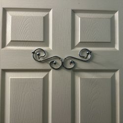 4 Hook Mounted Door Hangar 