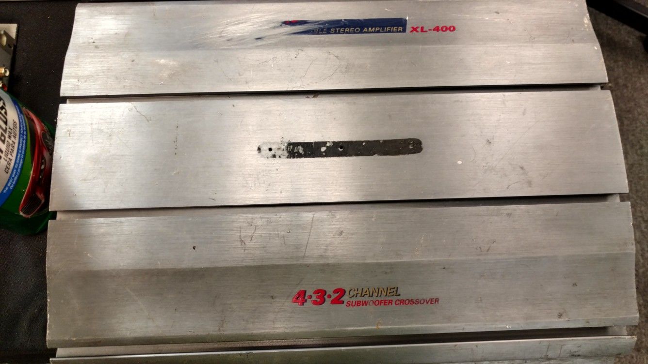 1400 watt. 4 channel amp
