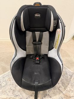 Chicco Maxfit Max Zip Air Convertible Car seat
