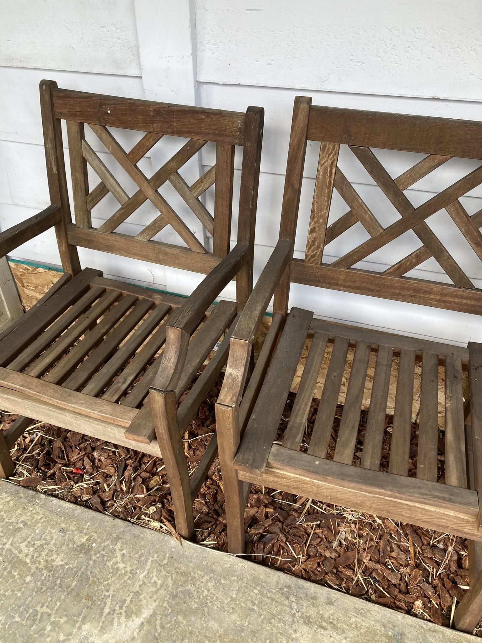 Set Of 4 Outside Patio Solid Wood Chairs 