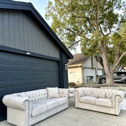 FREE DELIVERY 🛻 Beautiful Gray Homelegance Chesterfield Sofa/Loveseat Set