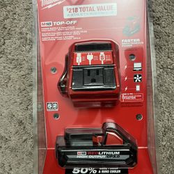 Milwaukee M18 18-Volt Lithium-Ion 175-Watt Powered Compact Inverter for M18 Batteries with (1) M18 HIGH OUTPUT 3.0 Ah Battery