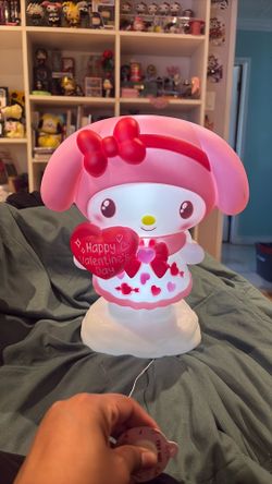 My melody Valentine’s Day light up figure
