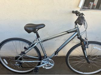 Northrock SC7 hybrid bike