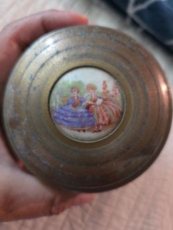 Vintage victorian powder or trinket music box