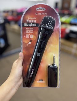 Rechargeable Wireless Microphone