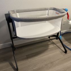 Baby Delight Wink Bassinet