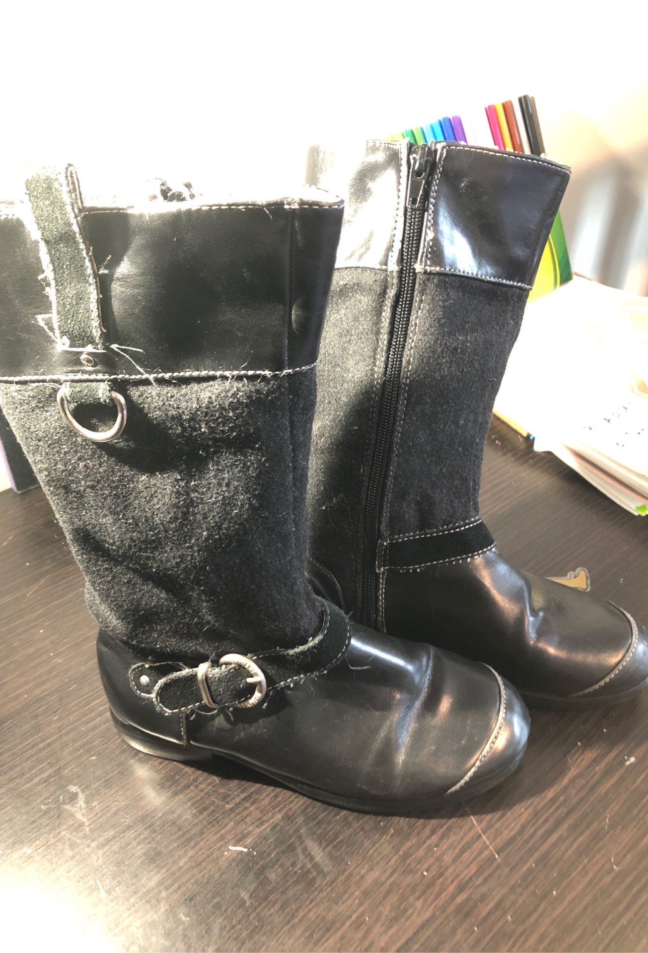 Girls black boots size 13
