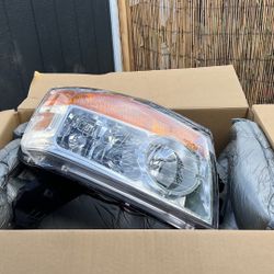 Headlights 2011 Nissan Armada