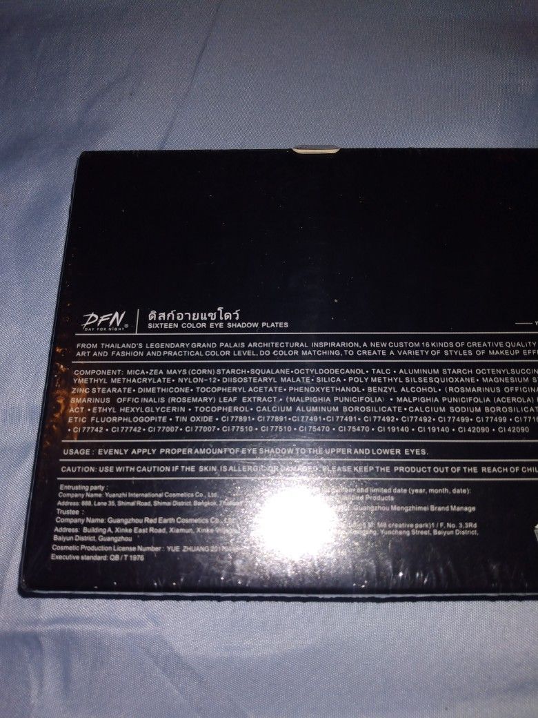 Sixteen Color Eyes Shadow Plates