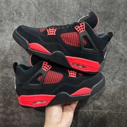 Jordan 4 Red Thunder Size 7.5
