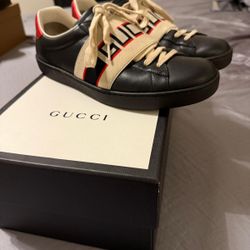 Gucci Shoes