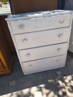 White 4-Drawer Wooden Dresser
