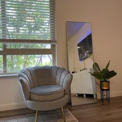 Accent chair
