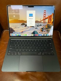 2025 Apple MacBook Air 13.6“ M4 chip 10 core 256 SSD Drive  model number mw123ll/a a1 a3240