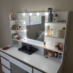 Vanity 