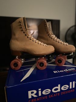 Riedell Roller Skates Suede Plus Extras
