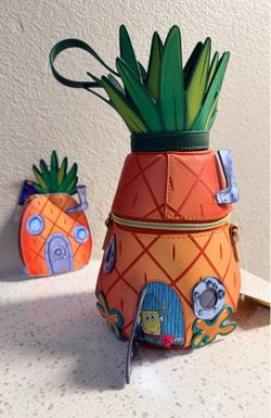 SpongeBob SquarePants SpongeBob's Pineapple Home Figural Crossbody Bag and Wallet — BoxLunch Exclusive