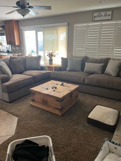 Immaculate condition couch and loveseat